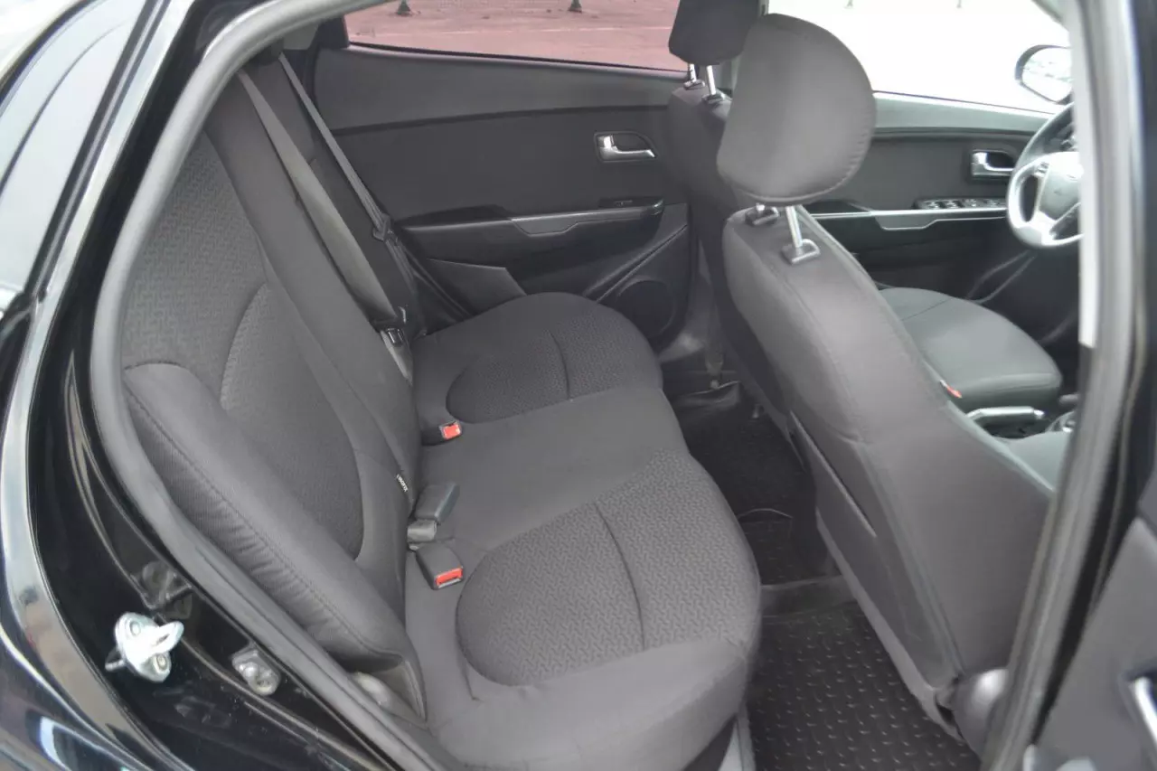 Kia Rio — изображение 5