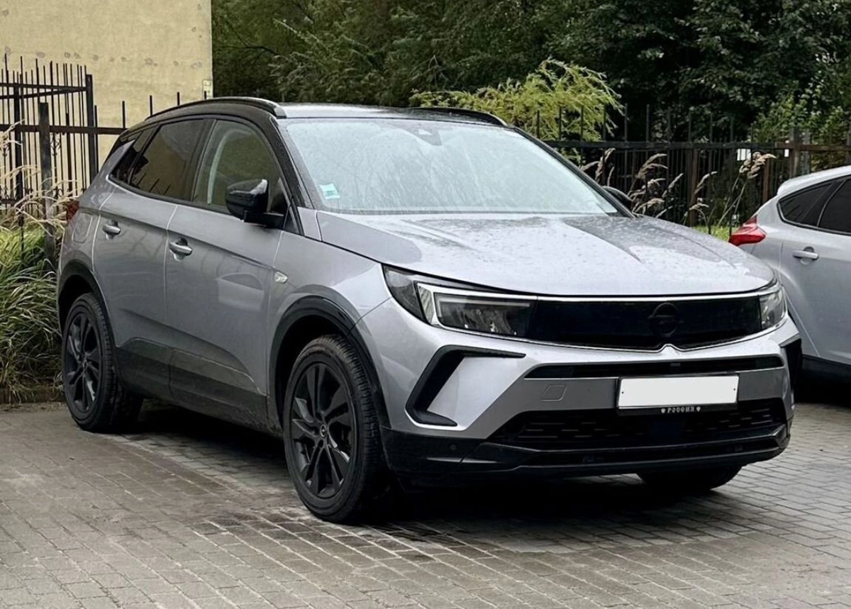opelgrandland1